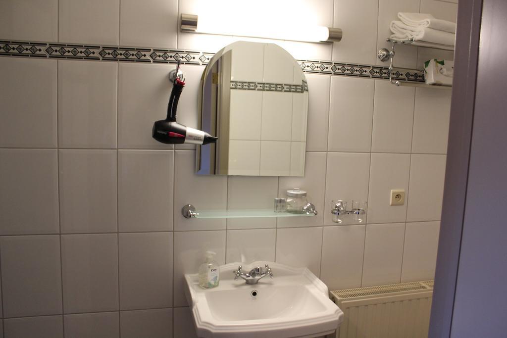 B&B De Vroling 웰렌 외부 사진